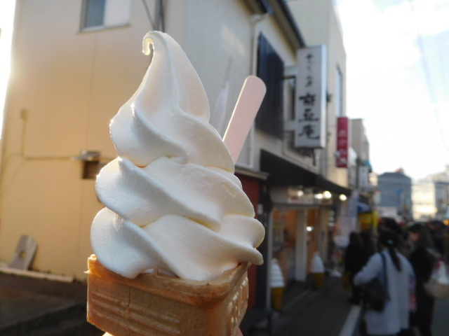 京豆庵 伏見稲荷店 　逆さにしても落ちないソフト＜稲荷散策④＞_d0106134_11241977.jpg