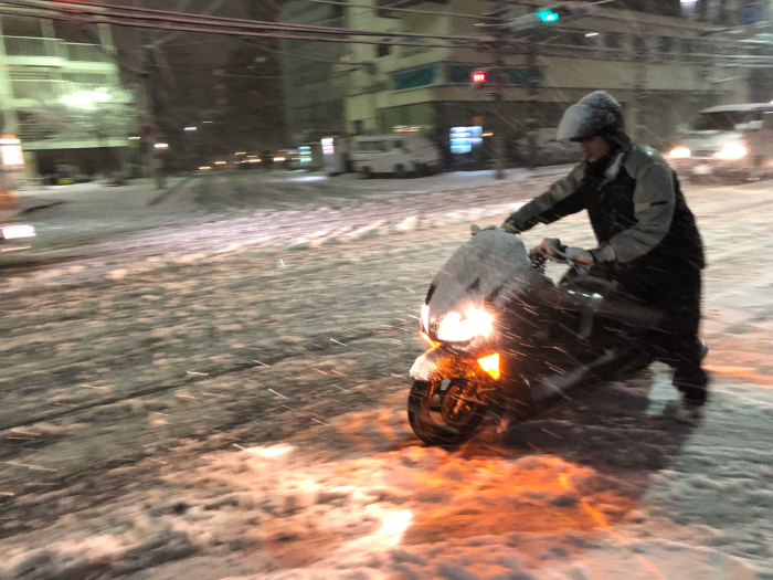 大雪ですw（横浜では）_f0096666_20160679.jpg