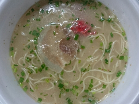 1/22夜勤飯 ニュータッチ凄麺熟炊き博多とんこつ_b0042308_01575987.jpg