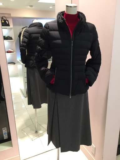 アシメントリーな裾デザイン ロングスカート_c0223630_19225067.jpg