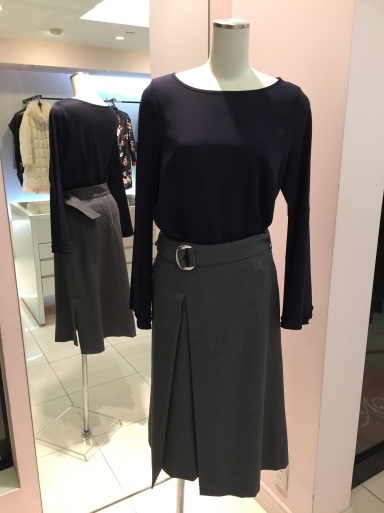 アシメントリーな裾デザイン ロングスカート_c0223630_19380442.jpg