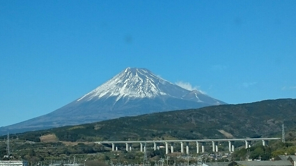 本年もよろしくお願い申し上げます。_a0236063_16563732.jpg