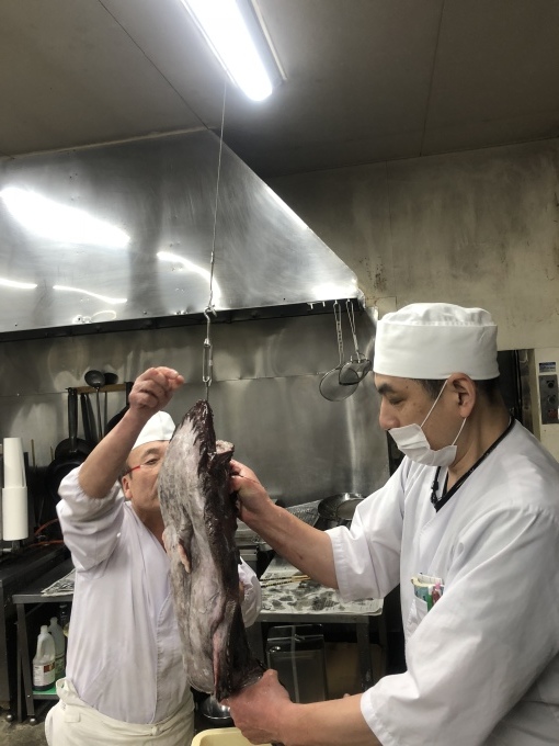 アンコウ吊るし切り_d0182179_18080414.jpeg