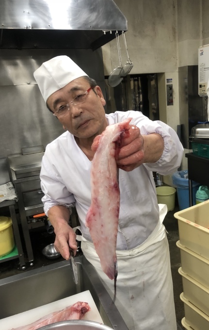アンコウ吊るし切り_d0182179_18372507.jpeg