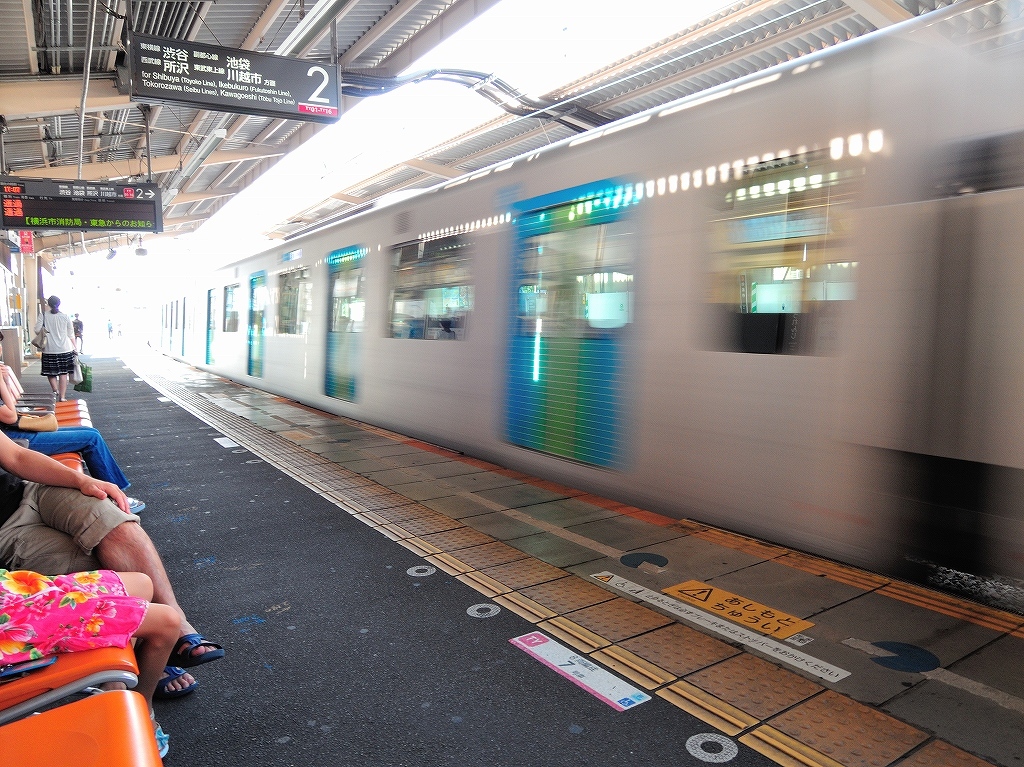 ある風景:S-TRAIN: Seibu Railway 40000 Series_f0376697_23135131.jpg
