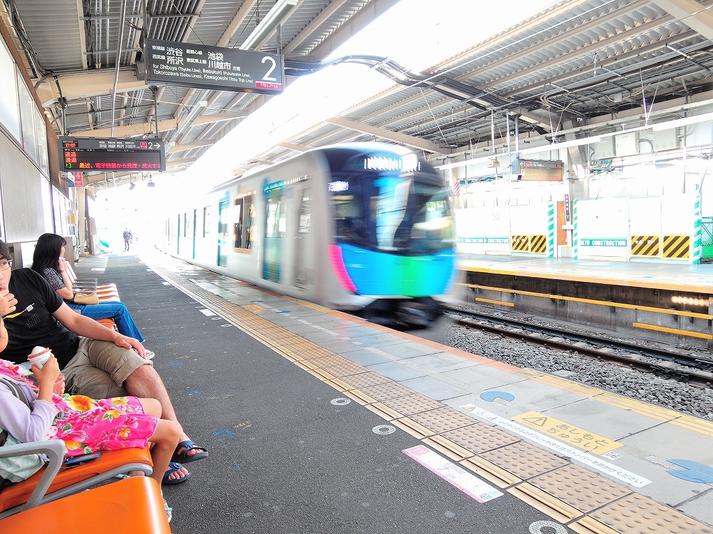 ある風景:S-TRAIN: Seibu Railway 40000 Series_f0376697_23135209.jpg