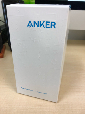 AnkerのQi対応充電器　縦置き型がとても良かった。_b0028732_18462501.jpg