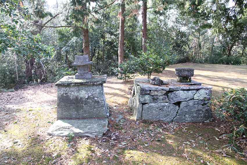 吉野川市山川町「淤謄夜未神社」♪_d0058941_20435207.jpg