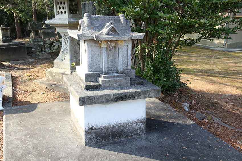 吉野川市山川町「淤謄夜未神社」♪_d0058941_20480407.jpg