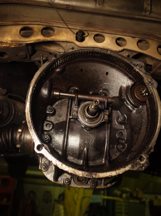 空冷ｖｗ レイトバス オイル漏れ修理 グリースモンキー