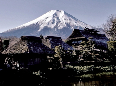 国の天然記念物に指定た透明な湧き水と富士山と美しい日本の風_a0113718_22184660.jpg