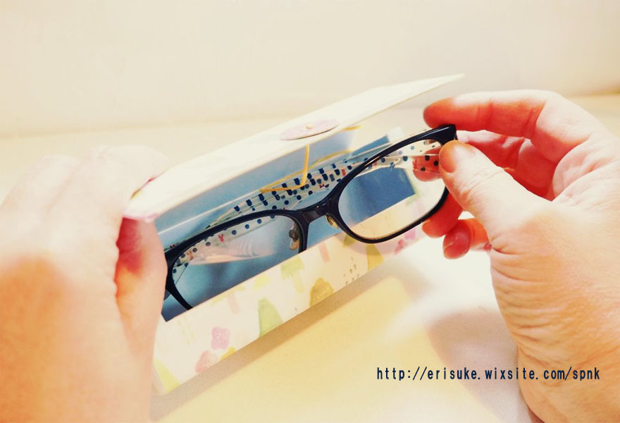 寒い日には 家にこもって工作工作 板目紙と養生テープでつくる春色メガネケース 暮らしをつくるdiy スプンク 寒い日には 家にこもって工作工作 板目紙と養生テープでつくる春色メガネケース 暮らしをつくるdiy スプンク