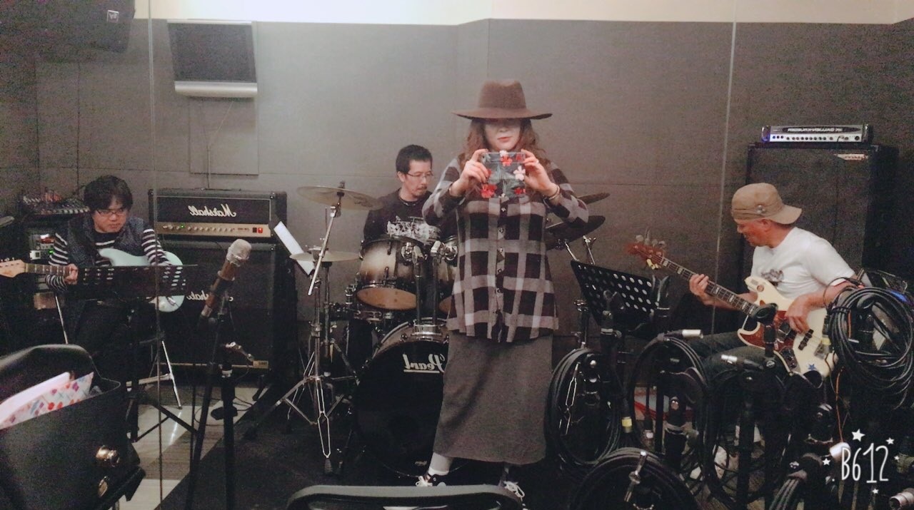 a0088007_02183071.jpg