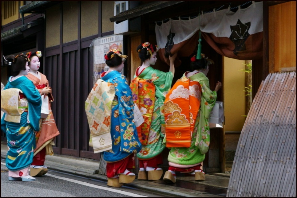 祇園甲部　初寄り_e0177413_19171923.jpg