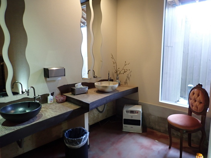 古民家カッフェ「一葉」で、ランチ_c0116915_23553627.jpg