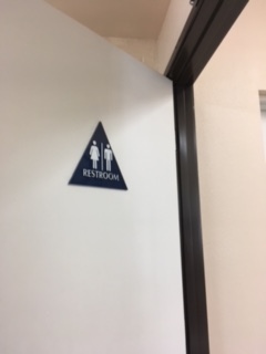 トイレの法律 AB1732_e0350971_10075019.jpg