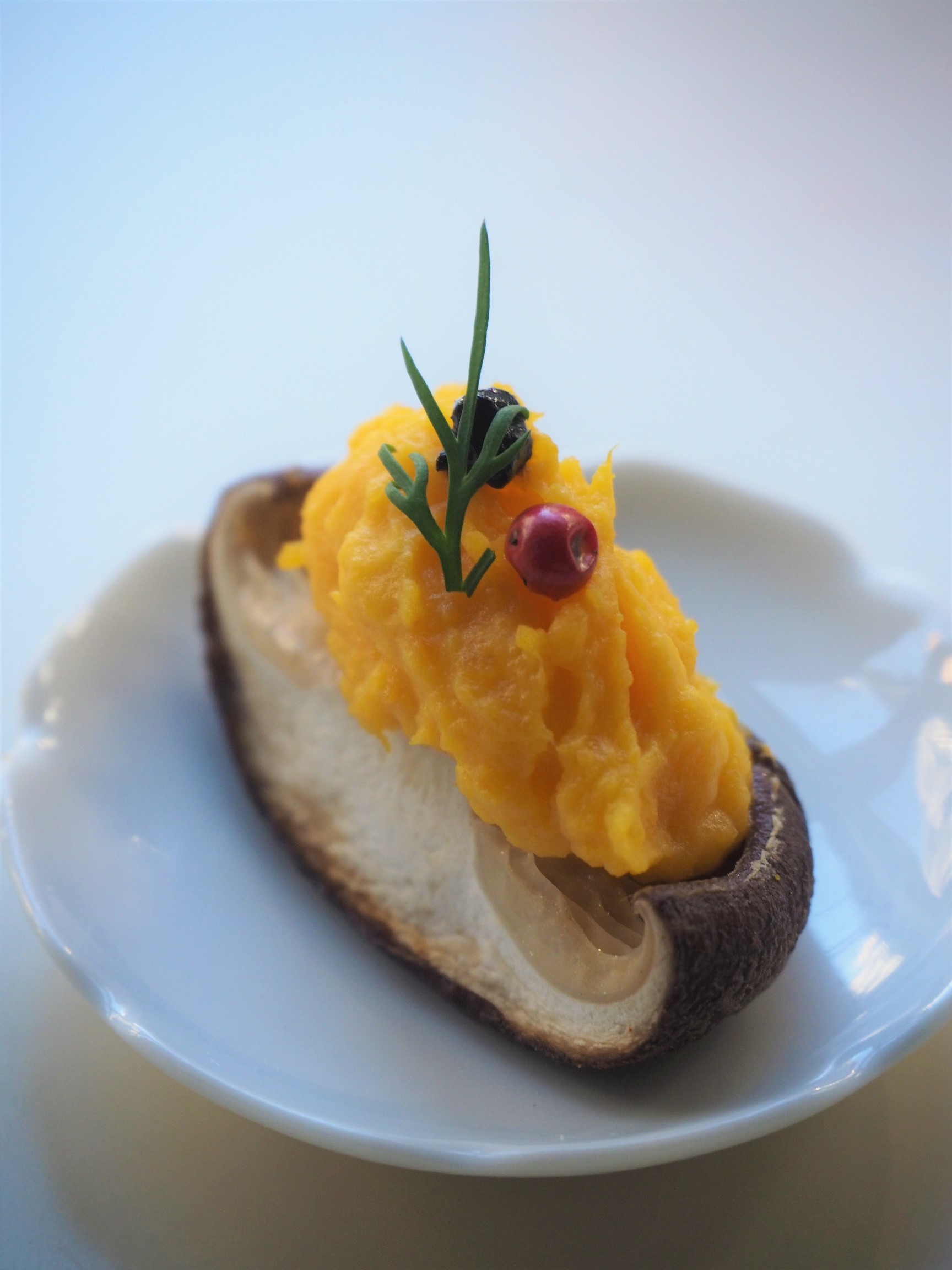 南瓜クリーム餡の椎茸前菜_e0148373_22381603.jpg