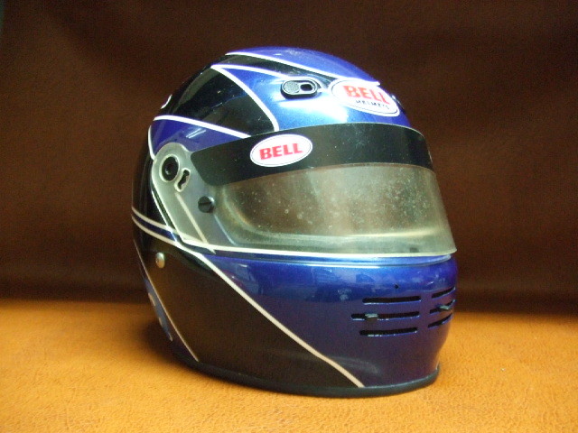 Helmet Repair ヘルメットリペア ヘルメット修理店 ニコニコモータース BELL 4輪 レーサーヘルメット_f0348723_15401971.jpg