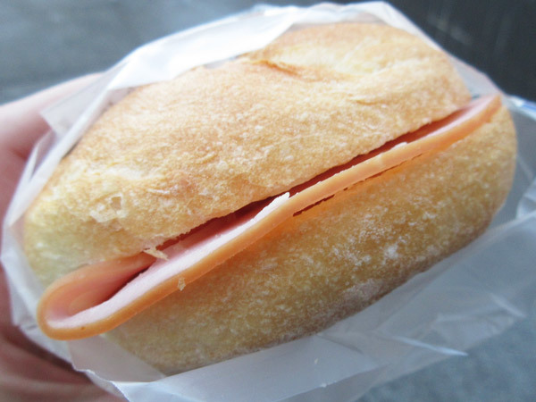 志津屋(SIZUYA)京都駅店_c0152767_11415804.jpg