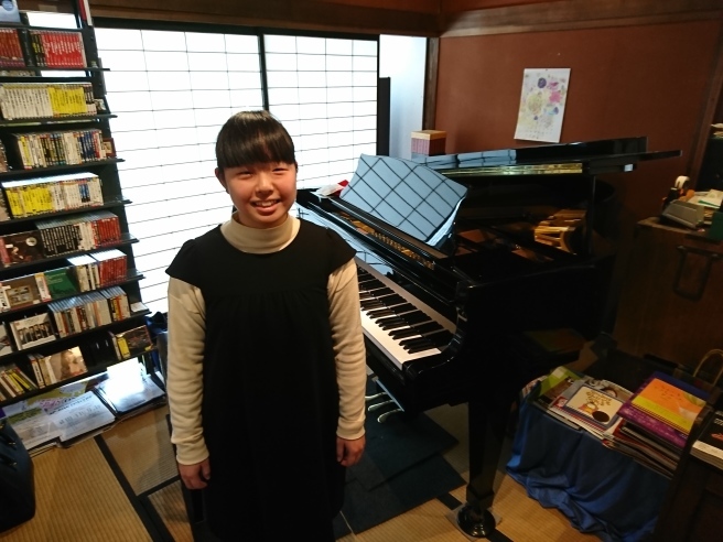 今日はピアノのライブを二つ。_e0046190_15540871.jpg