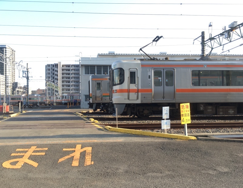 JR東海静岡車両区で見鉄！オススメ鉄道スポット♪_d0367998_16385829.jpg