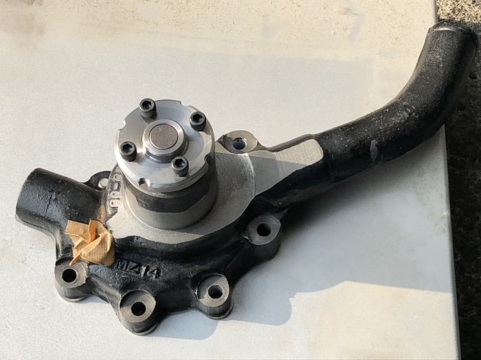 MAZDA T2000 3 wheeler water pump ～マツダ　オート三輪　T2000～ ポンプ修理しました_f0214026_13393422.jpg