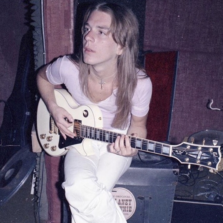 rhythm guitar_a0168628_11304242.jpg