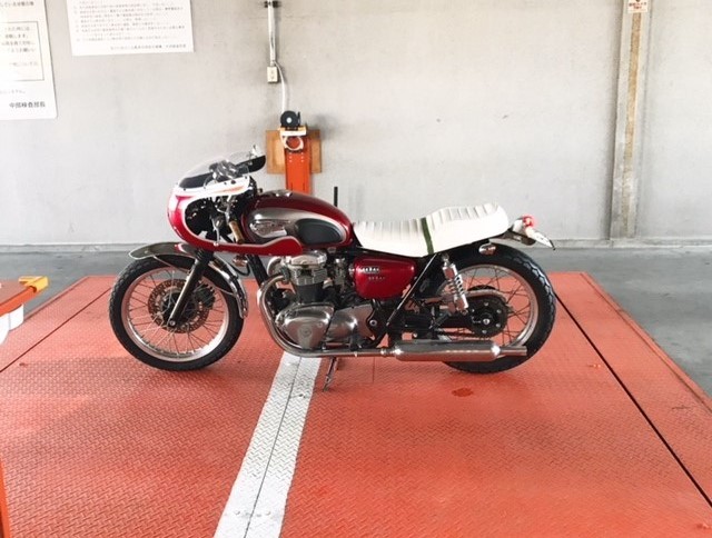 W650カフェレーサーと部品の製作過程のお話 カスタムバイク取扱店 七伍屋
