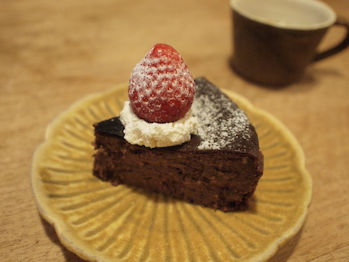 アトリエタタンのチーズケーキで誕生日♪_a0335560_08553928.jpg
