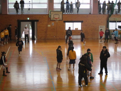 第17回 大分県小学生ﾊﾞｽｹｯﾄﾎﾞｰﾙ ﾌﾞﾛｯｸ選抜大会_初日_a0319565_10354737.jpg