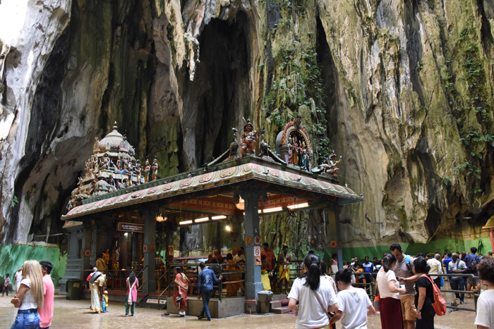 すごい洞窟寺院！マレーシア・クアラルンプールのバドゥ洞窟寺院_e0171573_16242.jpg