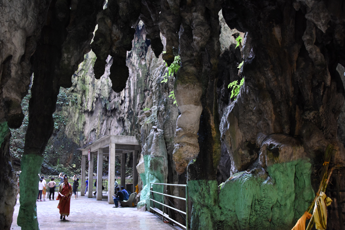 すごい洞窟寺院！マレーシア・クアラルンプールのバドゥ洞窟寺院_e0171573_164419.jpg