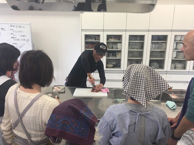 神戸中央市場の料理教室_d0268290_08465235.jpg