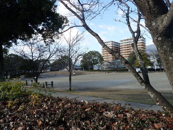 佐伯区民文化センター&五日市中央公園_c0116915_00203314.jpg