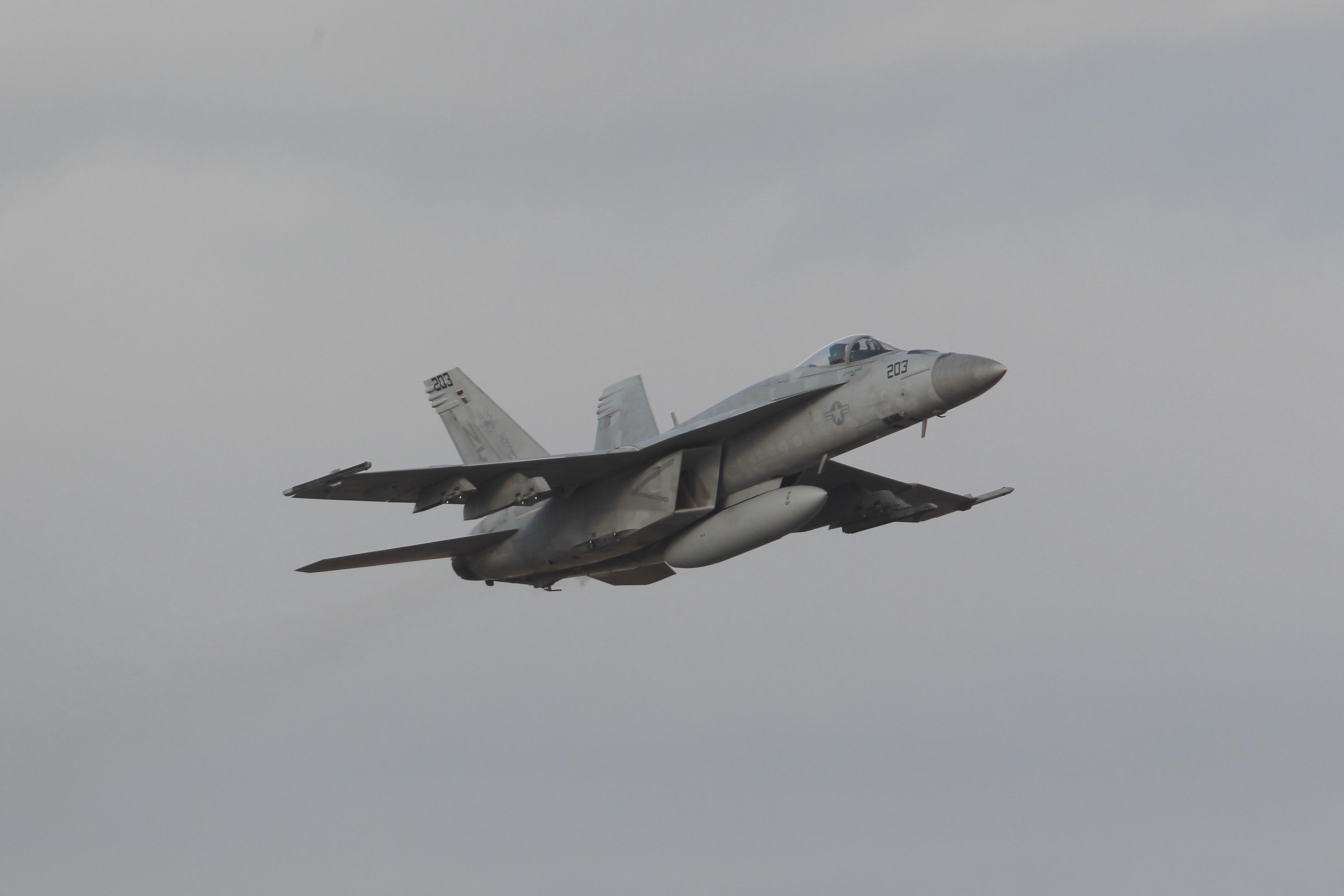 1月30日　Naval Air Facility Atsugi_c0247982_18201636.jpg