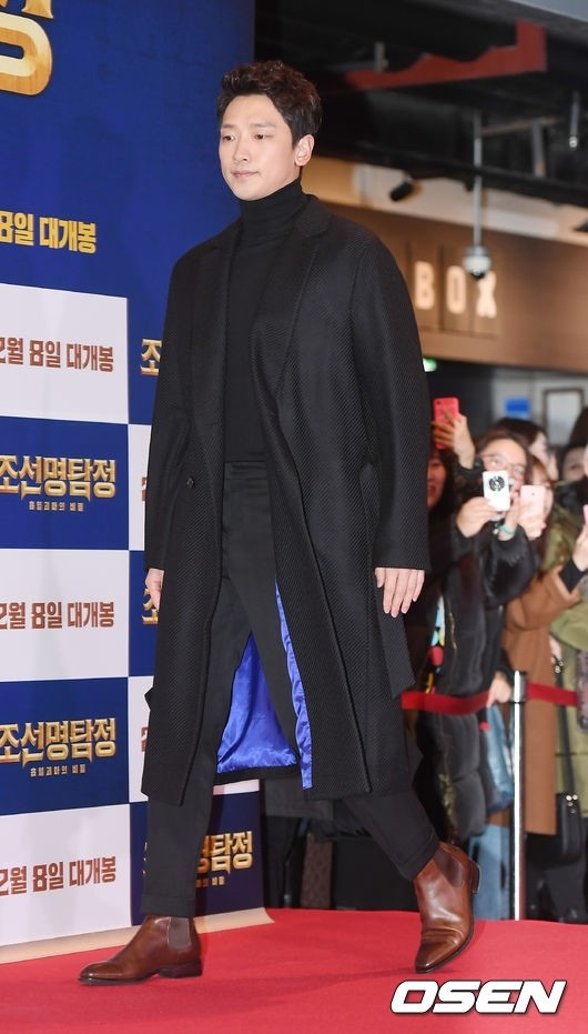 RAIN＆SUPER JUNIOR イェソン＆ドンヘ、映画「朝鮮名探偵3」VIP試写会に出席_c0047605_20000765.jpg