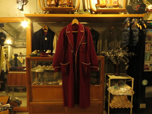\"1900\'S BESPOKE WOMENS NIGHT GOWN COAT\"ってこんなこと。_c0140560_13322477.jpg