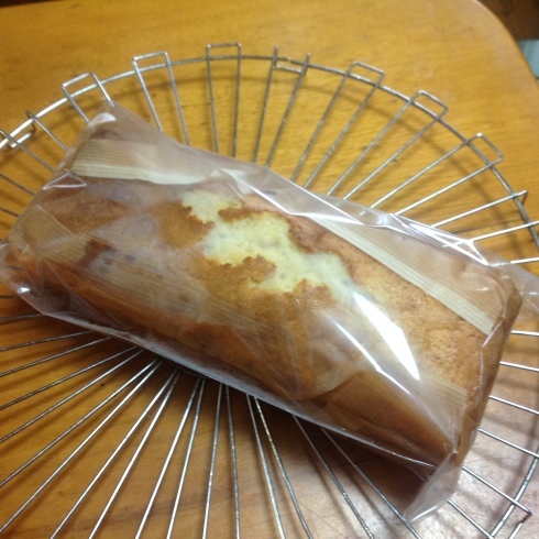 ラムレーズンのパウンドケーキと炊飯器との競争 今日の気晴らし