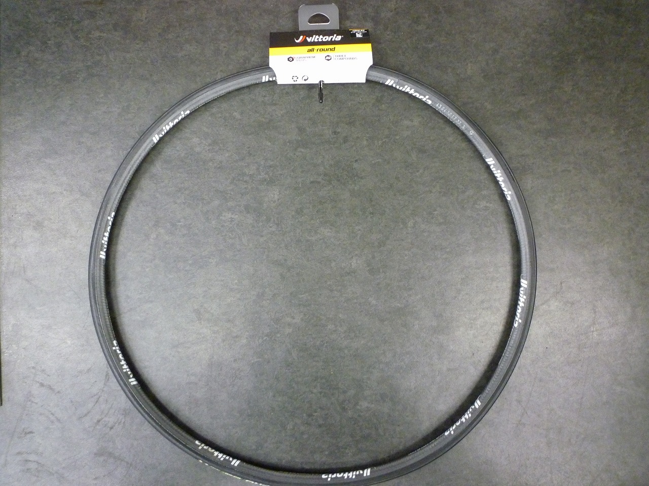 新入荷 Vittoria rubino pro_a0262093_15513700.jpg