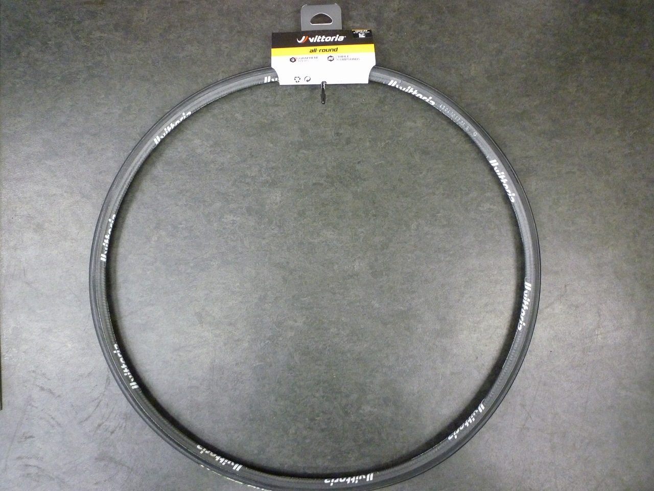 新入荷　Vittoria rubino pro_a0262093_15513700.jpg