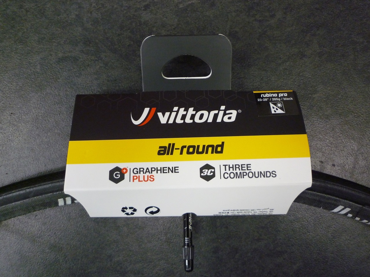 新入荷　Vittoria rubino pro_a0262093_15522640.jpg