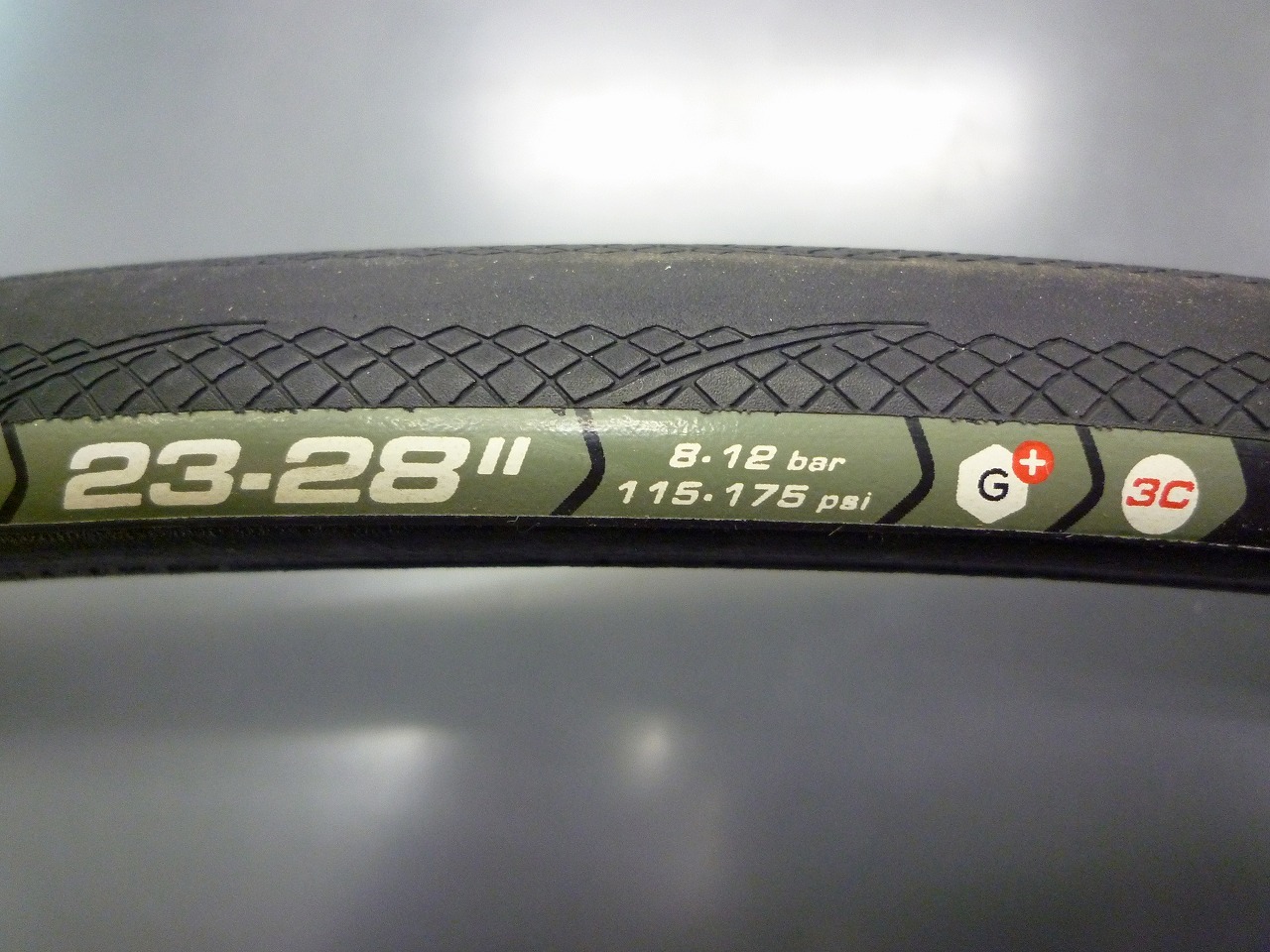 新入荷　Vittoria rubino pro_a0262093_15553216.jpg