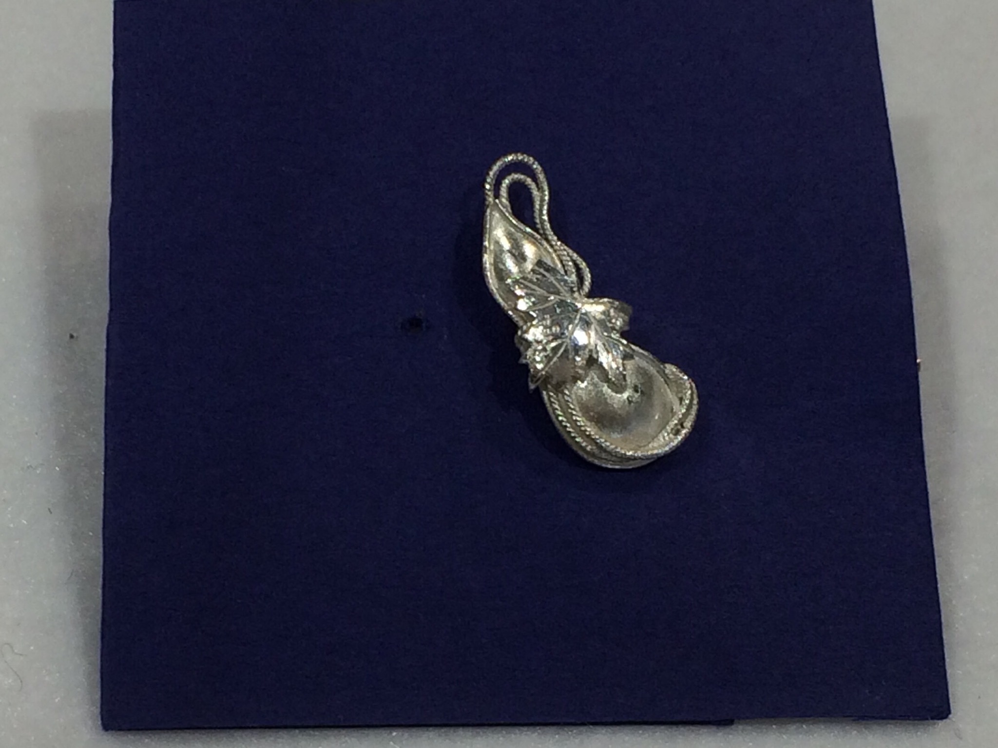 秋田伝統工芸銀線細工 菊ピアス 進藤春雄作 【公式通販】