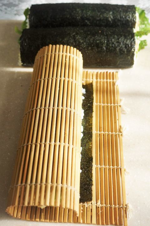 ■恵方巻【今回はあき流サラダ巻きです。】 寿司部門在籍8年！！コツを細かくご紹介です。_b0033423_18535505.jpg