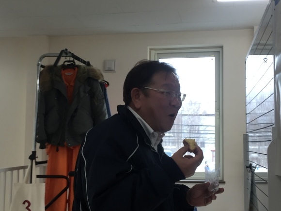 2月4日(日)トミー本店ブログ☆ランクル100A様納車!!タンドラS様納車!ハイエース☆ランクル☆カスタム☆_b0127002_19151778.jpg