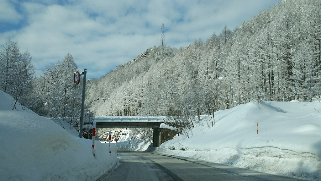 奥飛騨の雪景色_e0305834_02135285.jpg