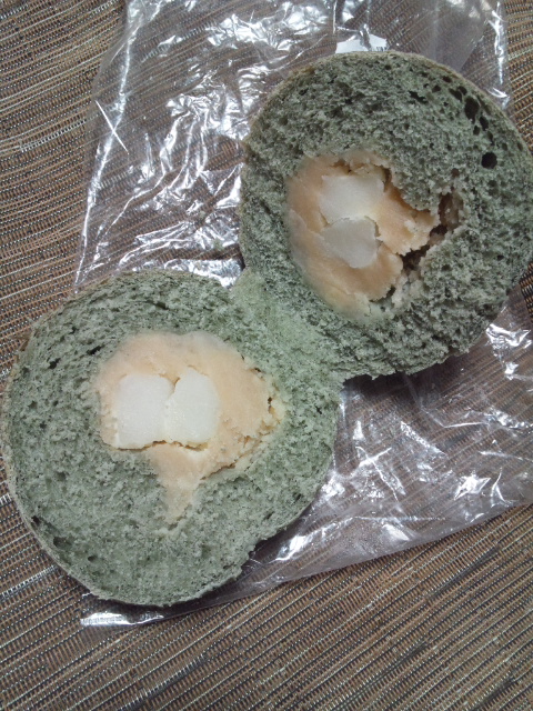 カリンベーグル 味噌餡・バター餅_f0076001_23312946.jpg