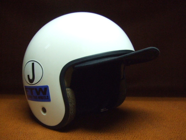 Helmet Repair ヘルメットリペア ヘルメット修理店 ニコニコモータース 