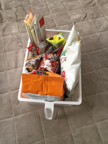 豆まき会でもらったお菓子を娘が整理収納♪_a0284626_21145164.jpg