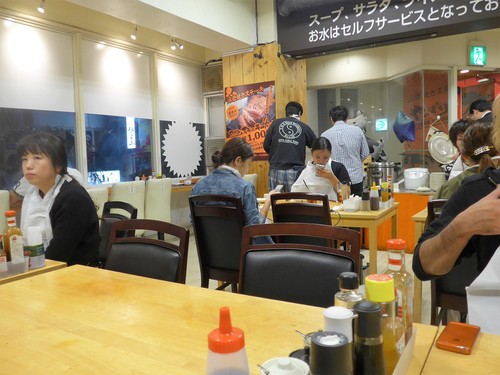 那覇「やっぱりステーキ」へ行く。_f0232060_14432073.jpg